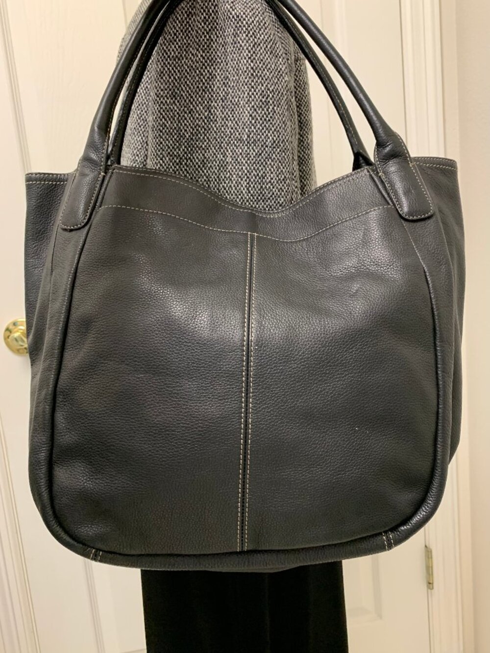 Tignanello Large Black Pebbled Leather Hobo Shoulder Bag Tote - Picture 5 of 16